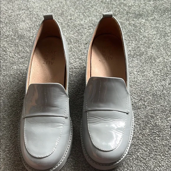 Naturalizer Gray Flats Sleek Minimalist Design - Picture 1 of 6